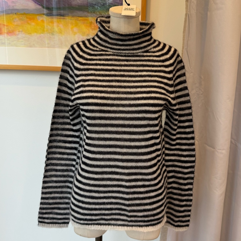 ATTIC AND BARN Radford Knitwear - Panna/Blue Notte